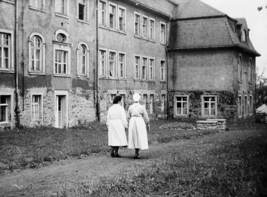 Blick von Außen auf Zwickauer Krankenhaus 